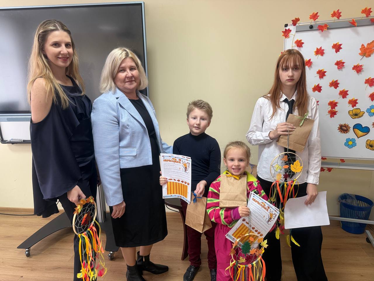 Розвивальне заняття «Осінь-чарівниця: пізнаємо, розвиваємо та граємо»   в освітньому хабі «Донеччина»